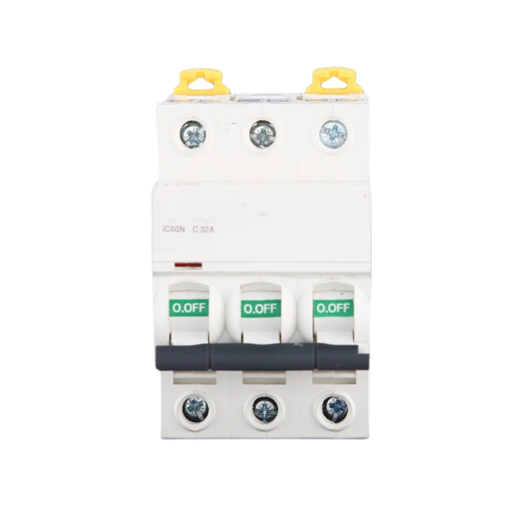 Cén fáth a bhfuil DZ47 3 Pole 32A AC Circuit Breaker Riachtanach do Chórais Iontaofa um Chosaint Ísealvoltais?